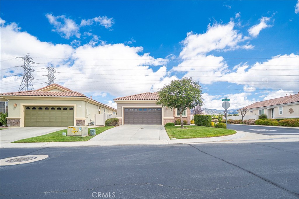 1168 Saguaro Rd Property Photo 2