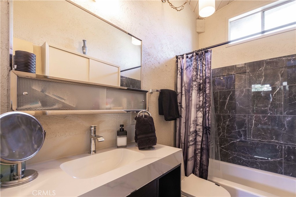 236 Zaca Property Photo 15