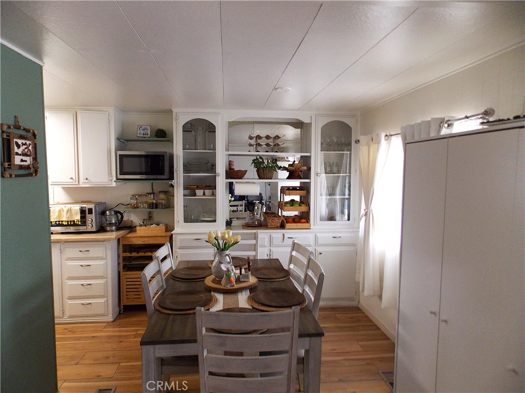 21922 Ottawa Road 14 Property Photo 8