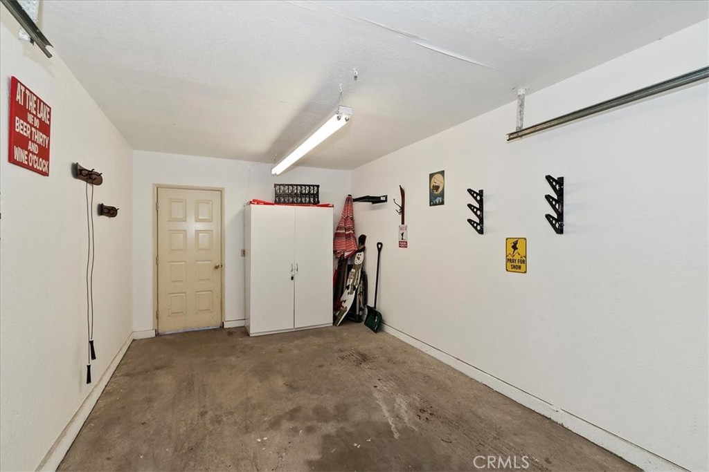 569 Summit Boulevard 6 Property Photo 24