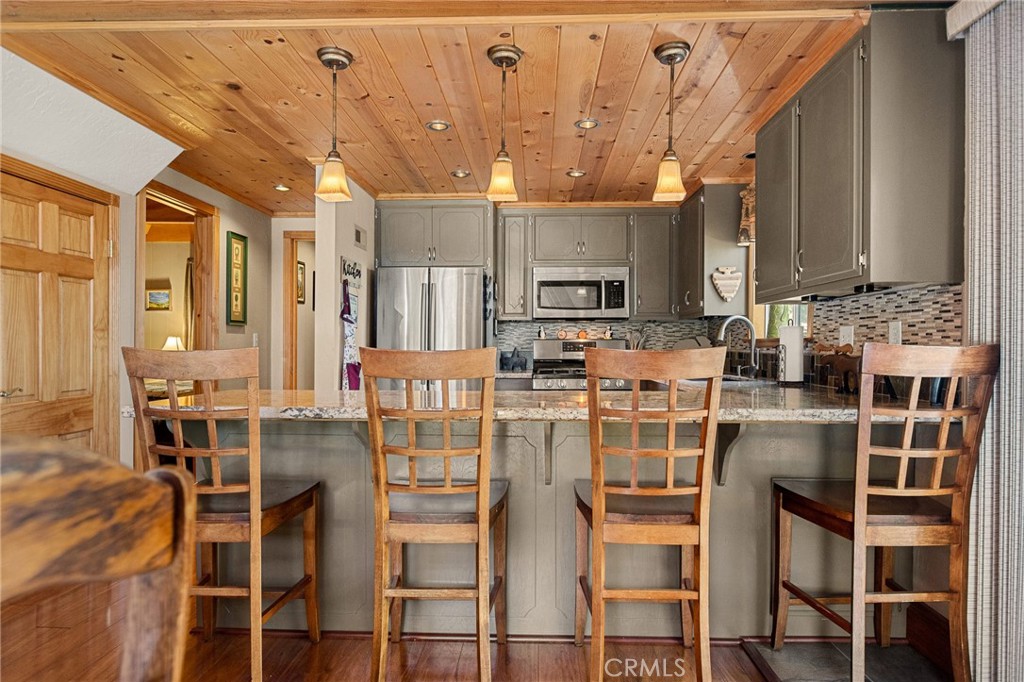348 Brentwood Property Photo 10