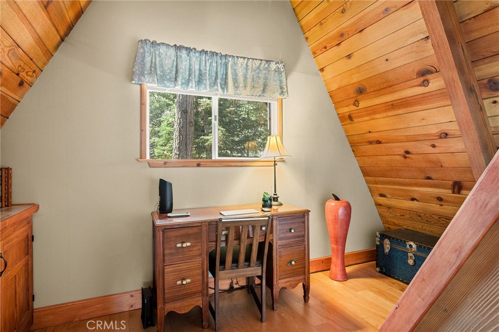 348 Brentwood Property Photo 22