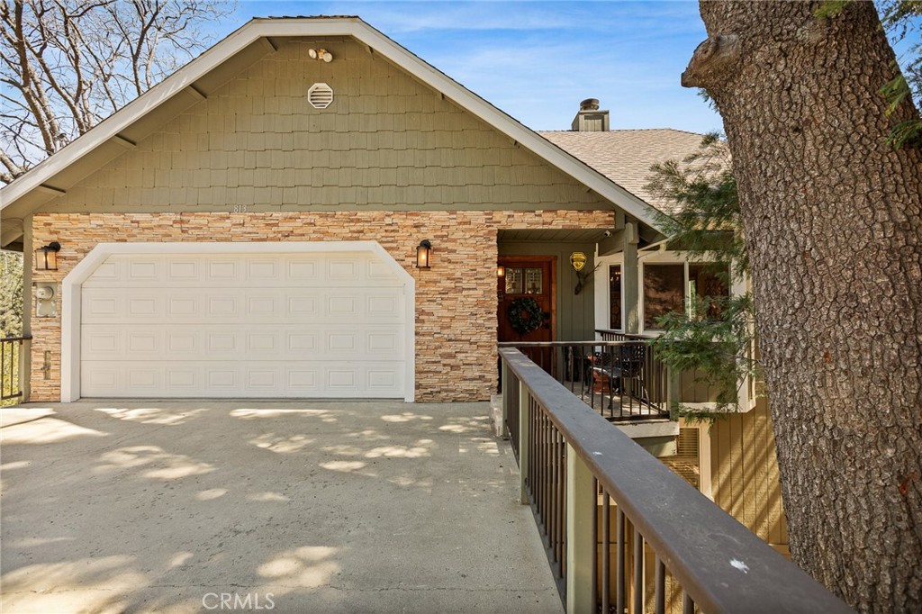 813 Brentwood Property Photo 3