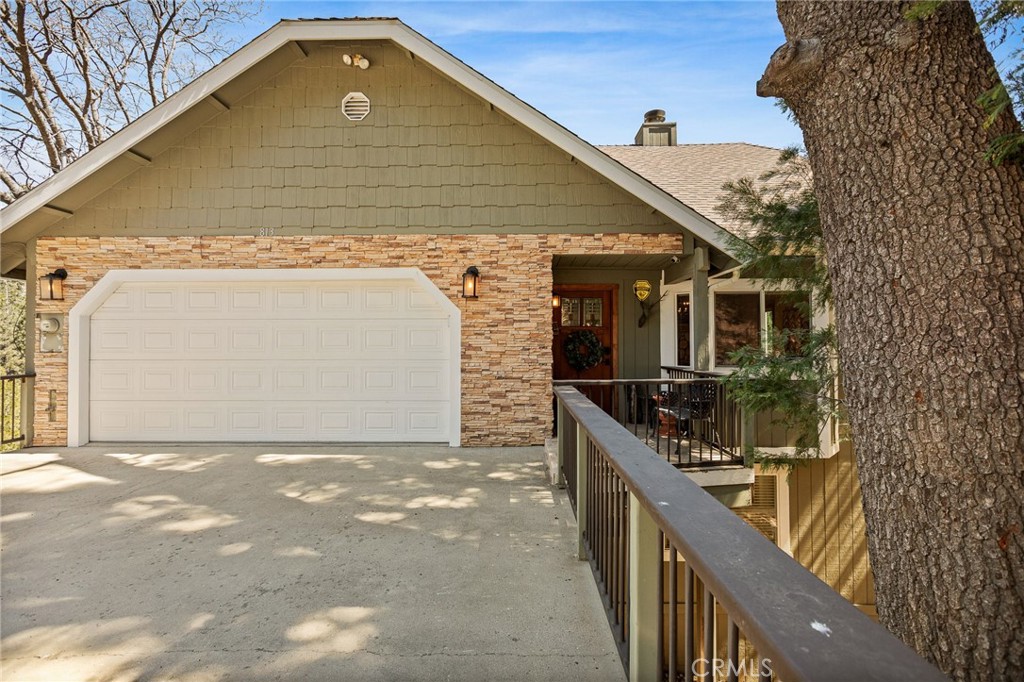 813 Brentwood Property Photo 3
