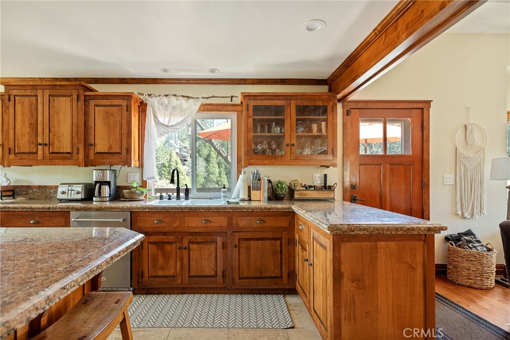 813 Brentwood Property Photo 12