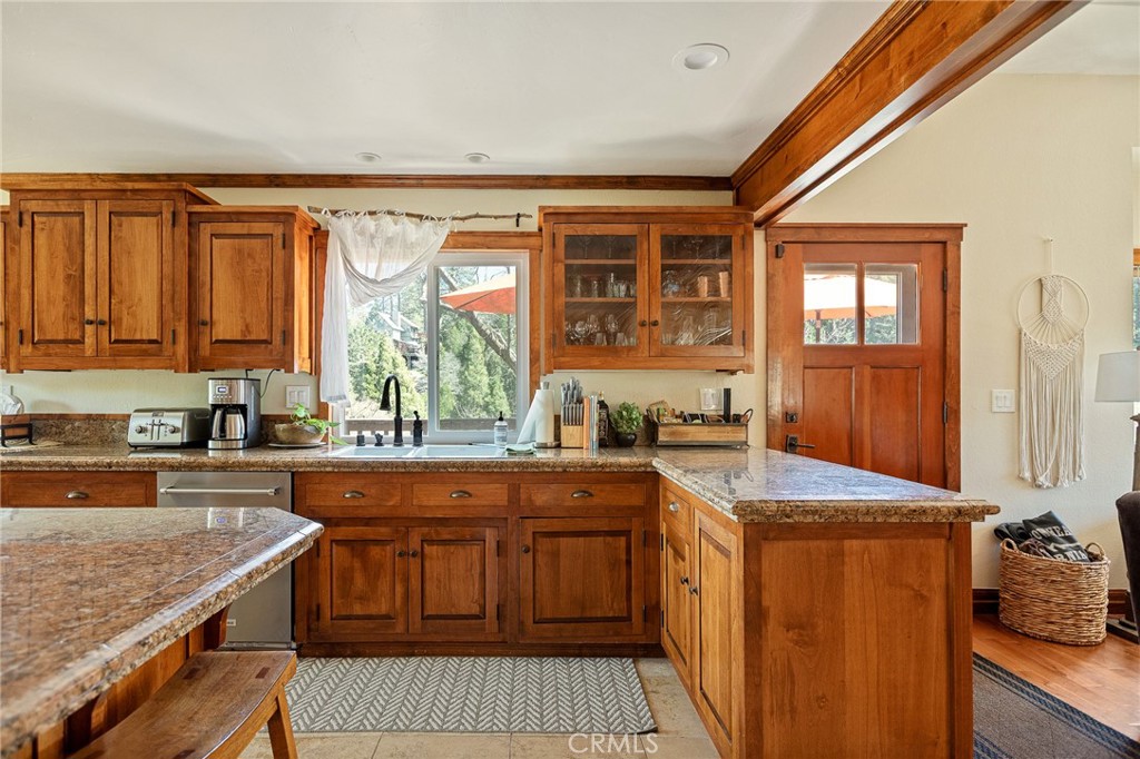 813 Brentwood Property Photo 12