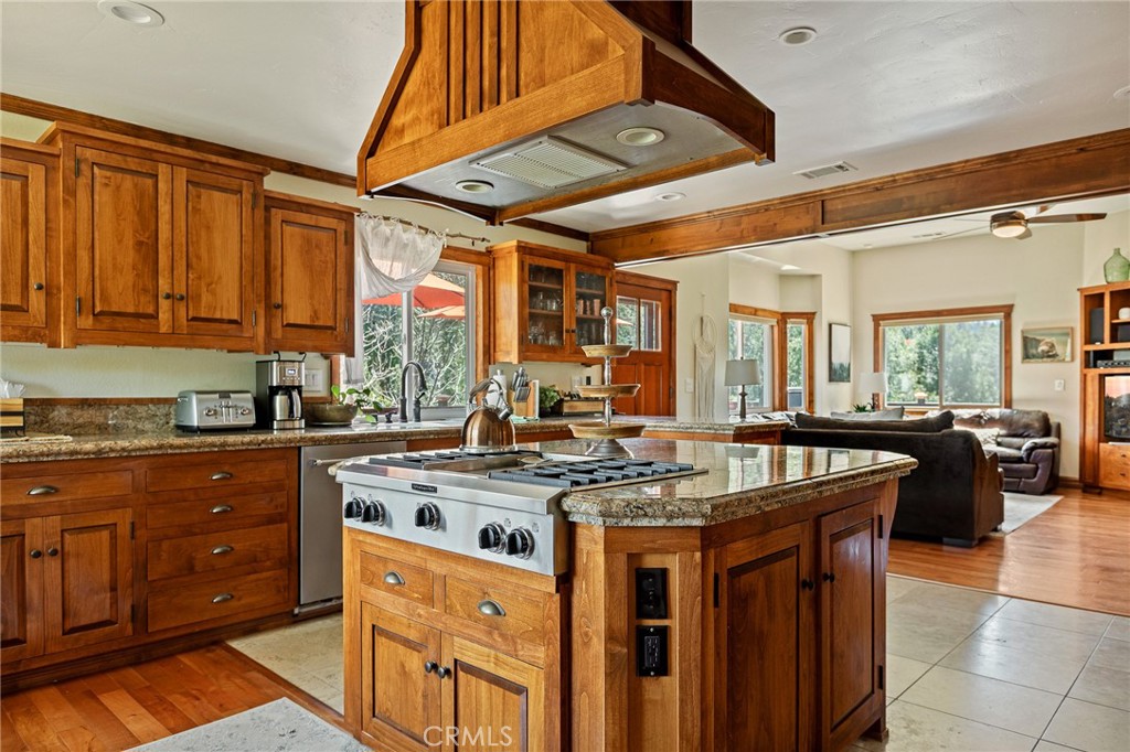 813 Brentwood Property Photo 16