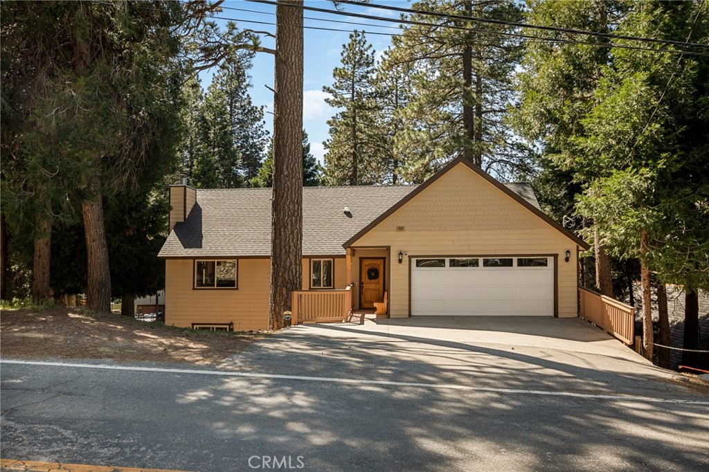 434 Klamath Drive Property Photo 1