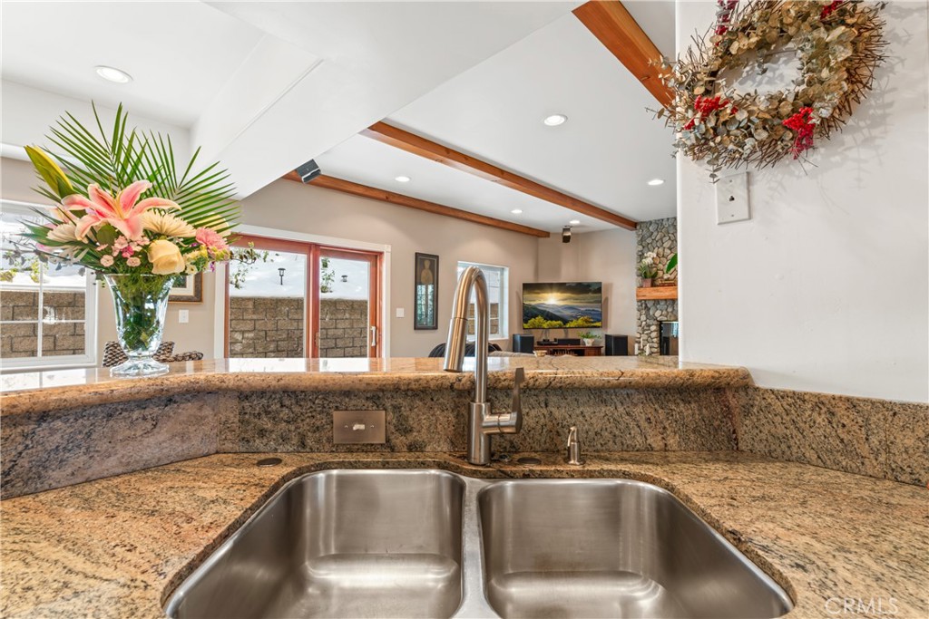 197 Massive Road Property Photo 11