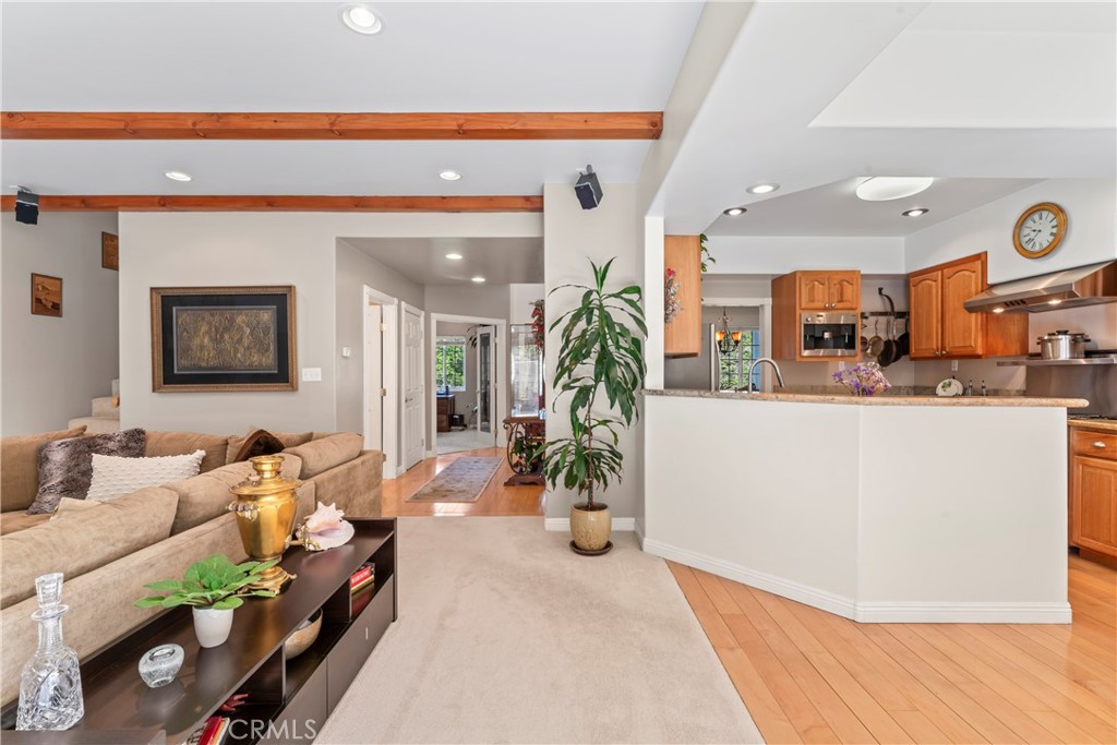 197 Massive Road Property Photo 14
