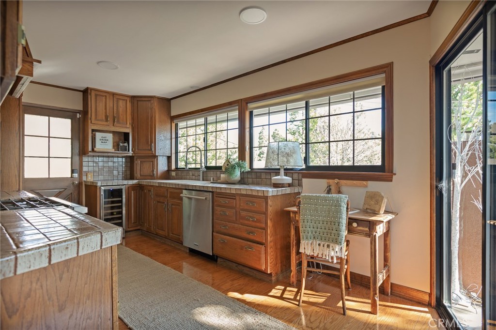 27538 W Shore Road Property Photo 8