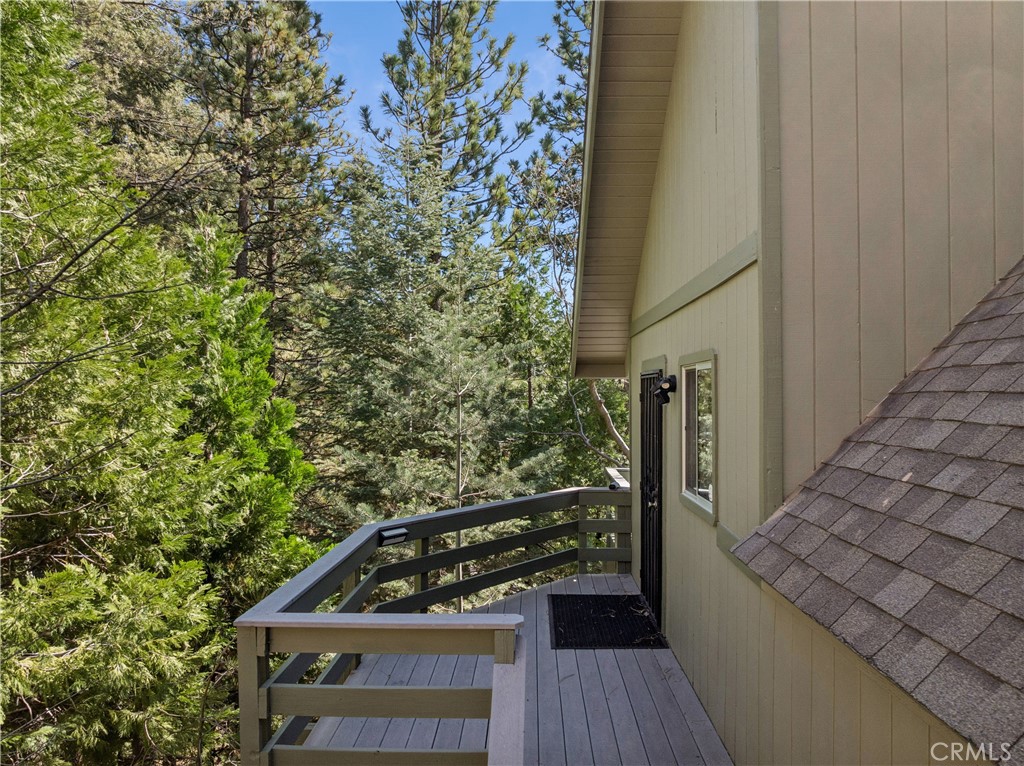 175 Massive Property Photo 4
