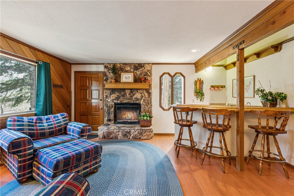 175 Massive Property Photo 7