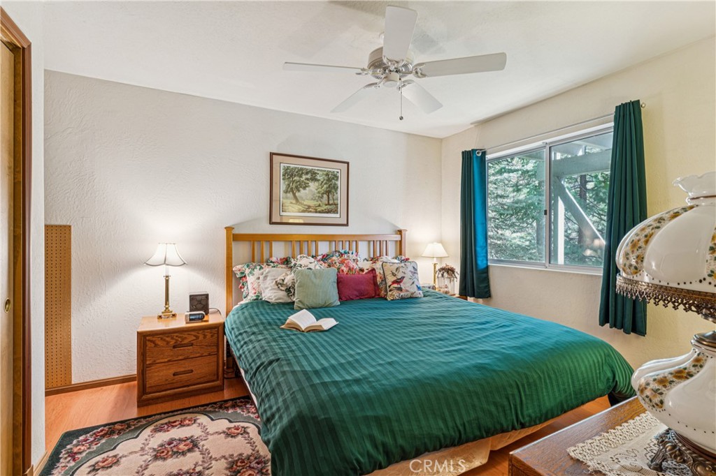 175 Massive Property Photo 9
