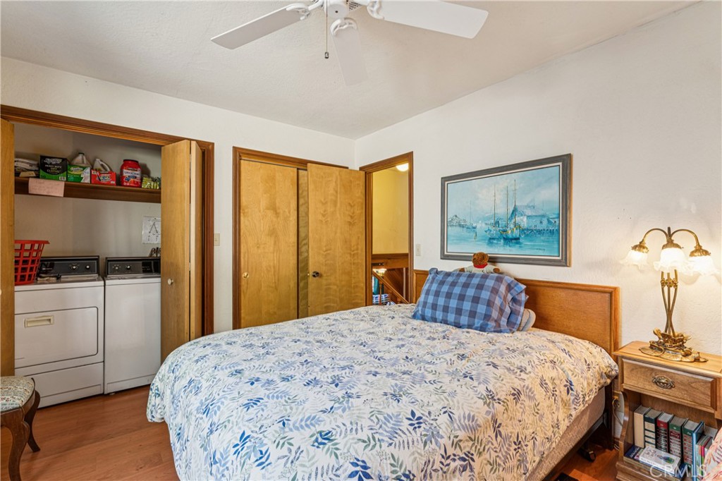 175 Massive Property Photo 10