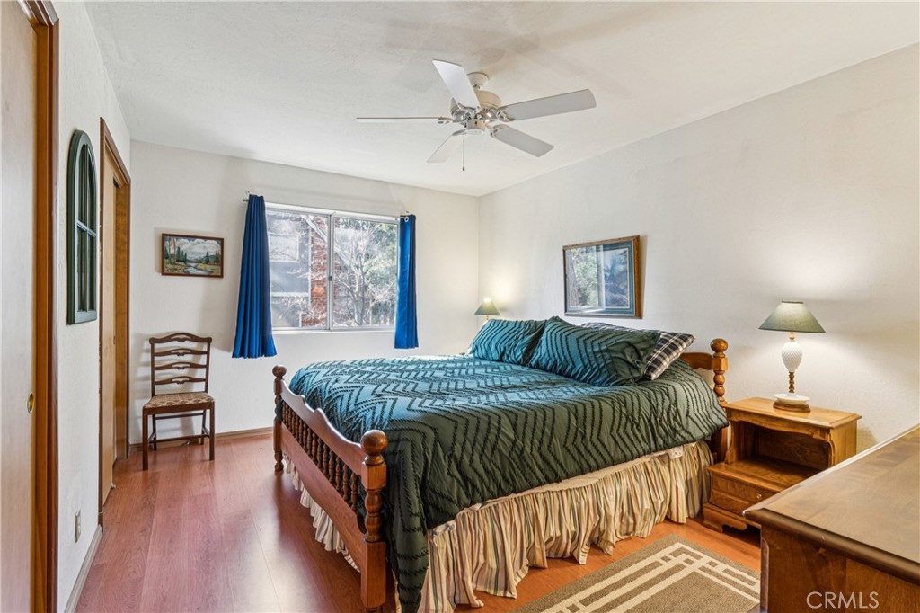 175 Massive Property Photo 11