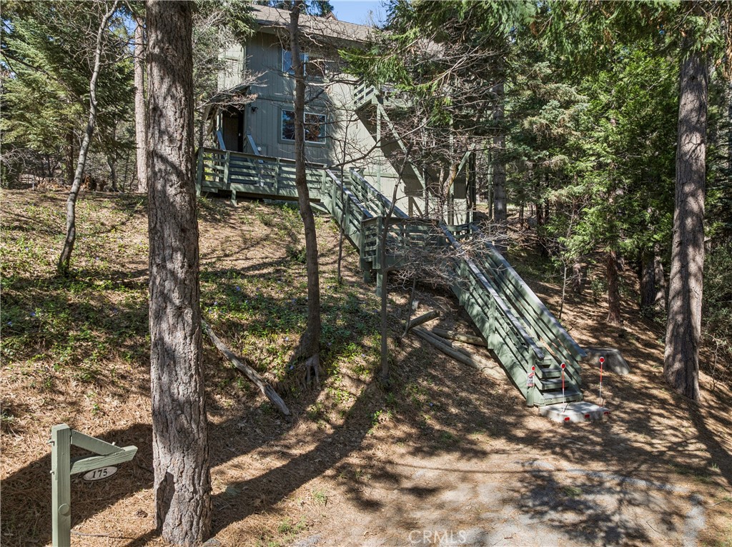 175 Massive Property Photo 18