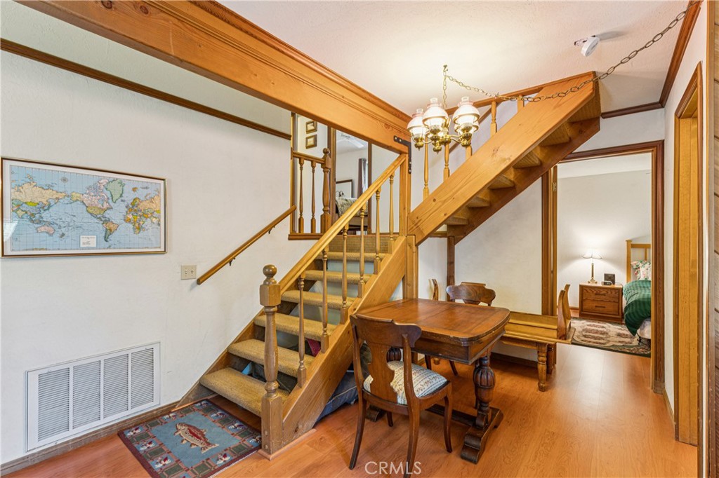 175 Massive Property Photo 22