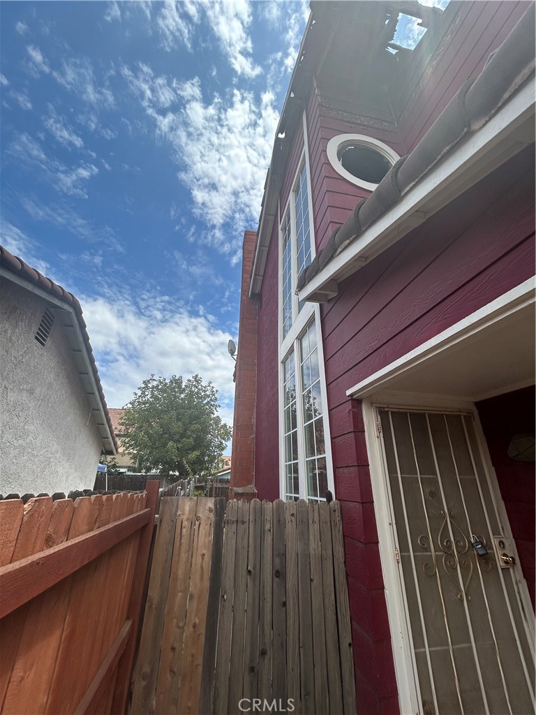 11896 Meadow Wood Property Photo 4