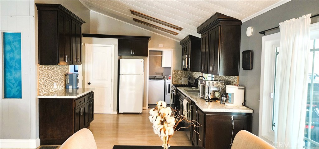 2595 Atlanta 19 Property Photo 6