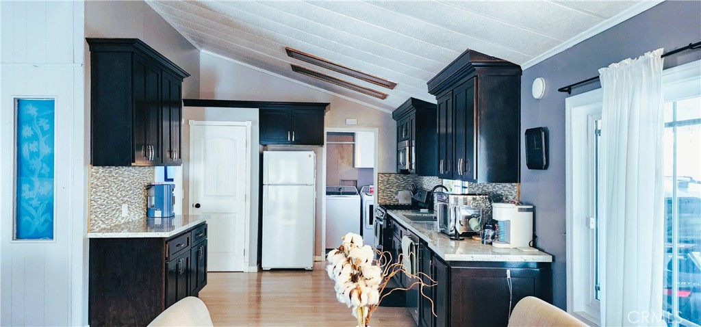 2595 Atlanta 19 Property Photo 7
