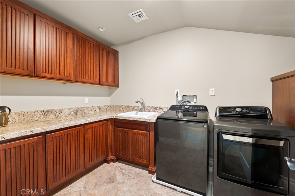 1688 Dwight Property Photo 56