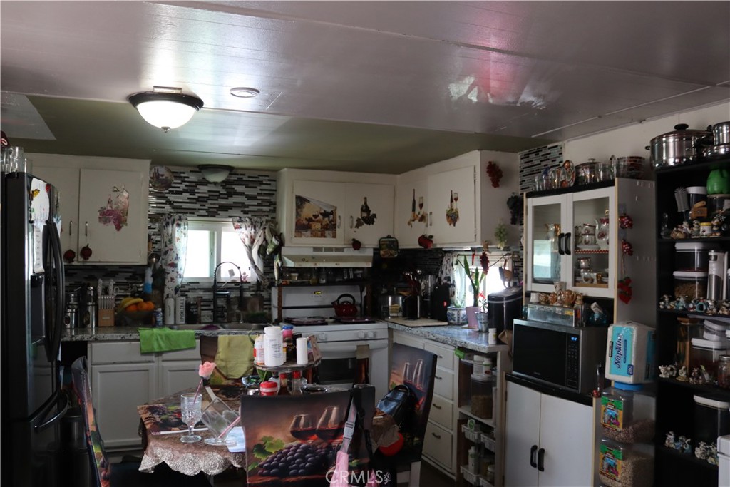 14890 Perris 17 Property Photo 2