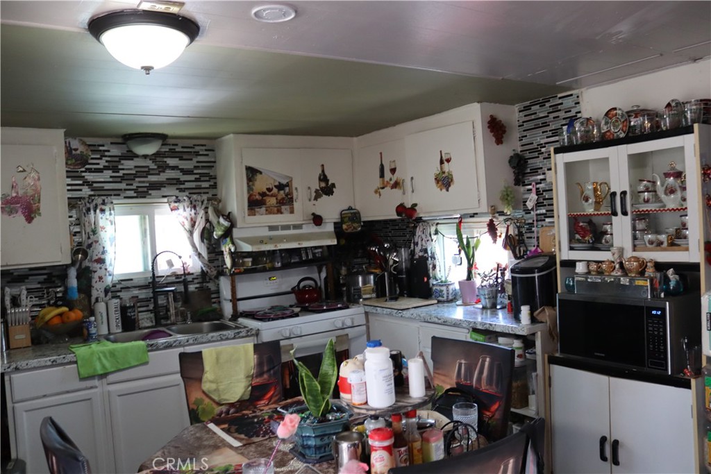 14890 Perris 17 Property Photo 4