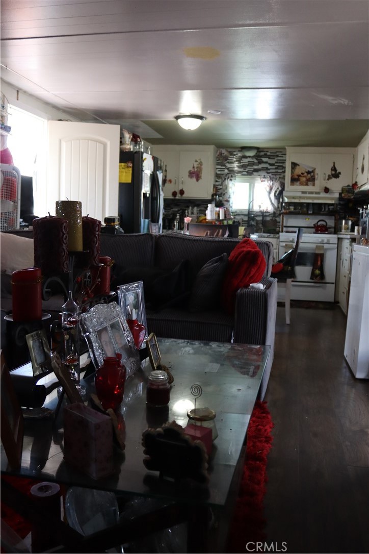 14890 Perris 17 Property Photo 8