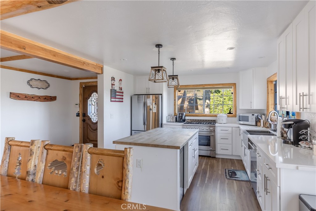 881 Paine Road Property Photo 10