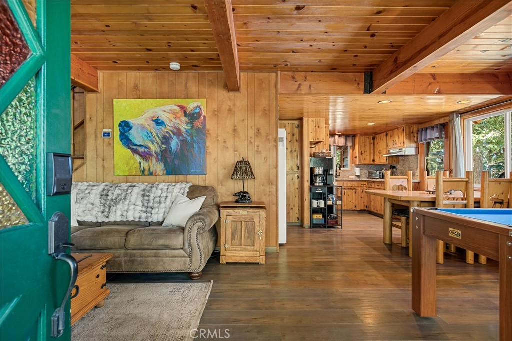 43399 Shasta Property Photo 5
