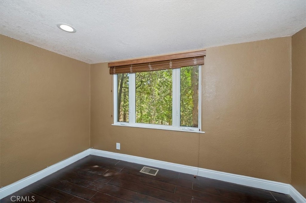 27297 Little Bear Property Photo 24