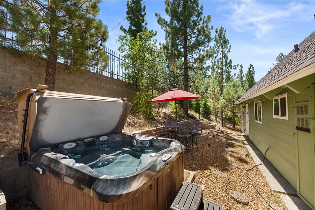 653 Temple Property Photo 20