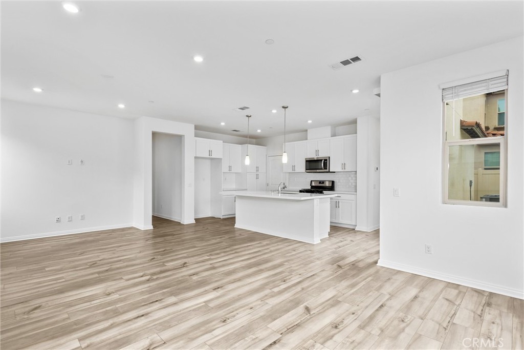 1956 S Hartford Place Property Photo 9