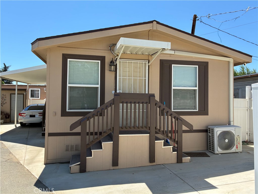 1460 E 6th Street 4 Property Photo 1