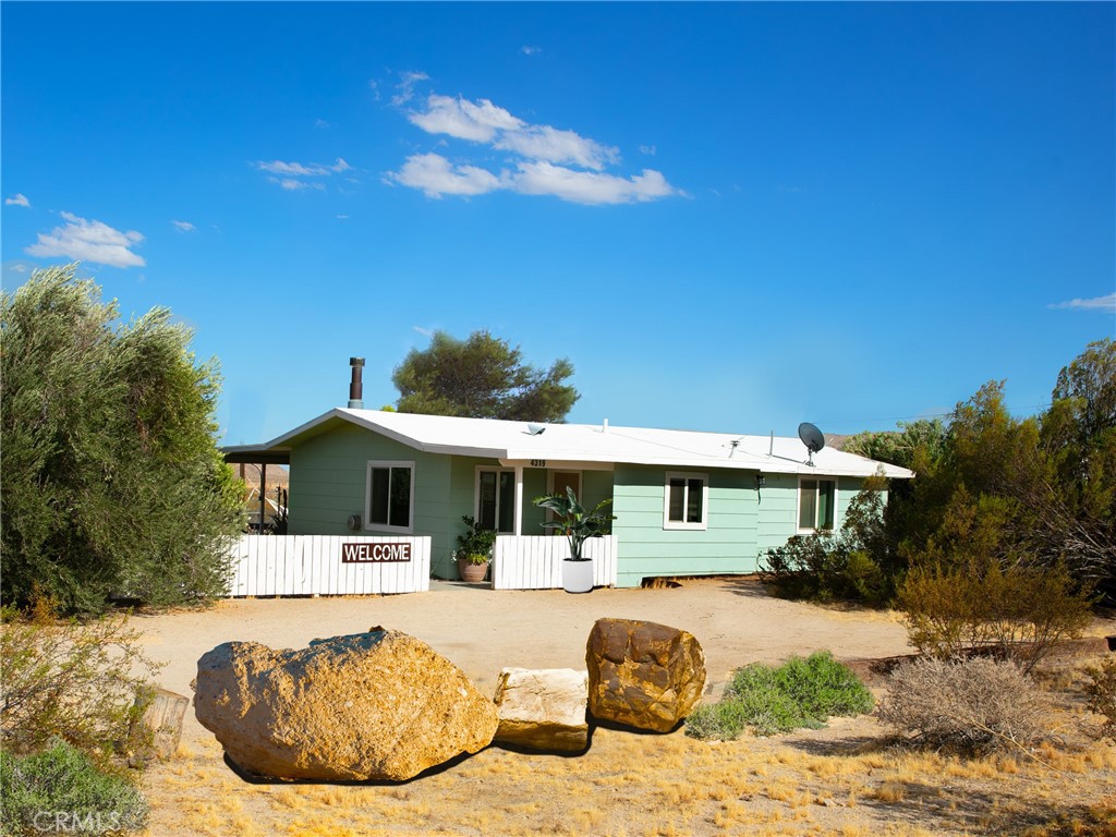 4319 Dusty Mile Road Property Photo 2