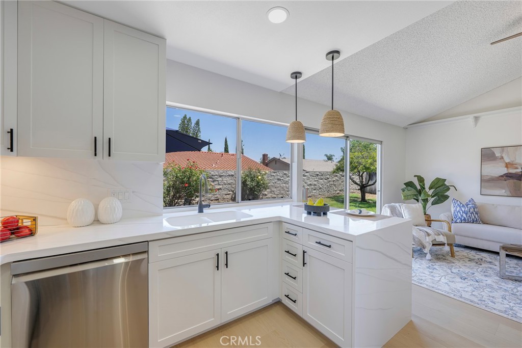 2845 Roncador Property Photo 1