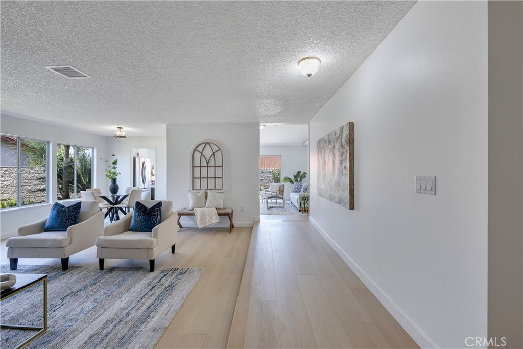 2845 Roncador Property Photo 10