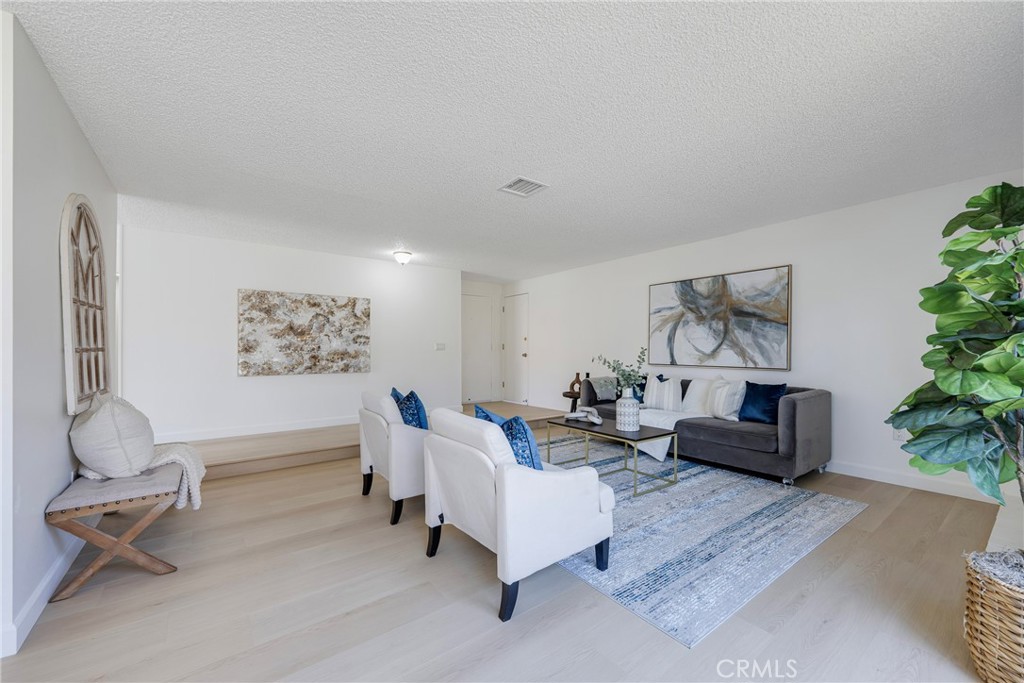 2845 Roncador Property Photo 15