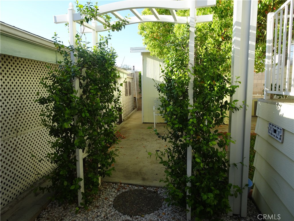 12618 3rd Street 1 Property Photo 9