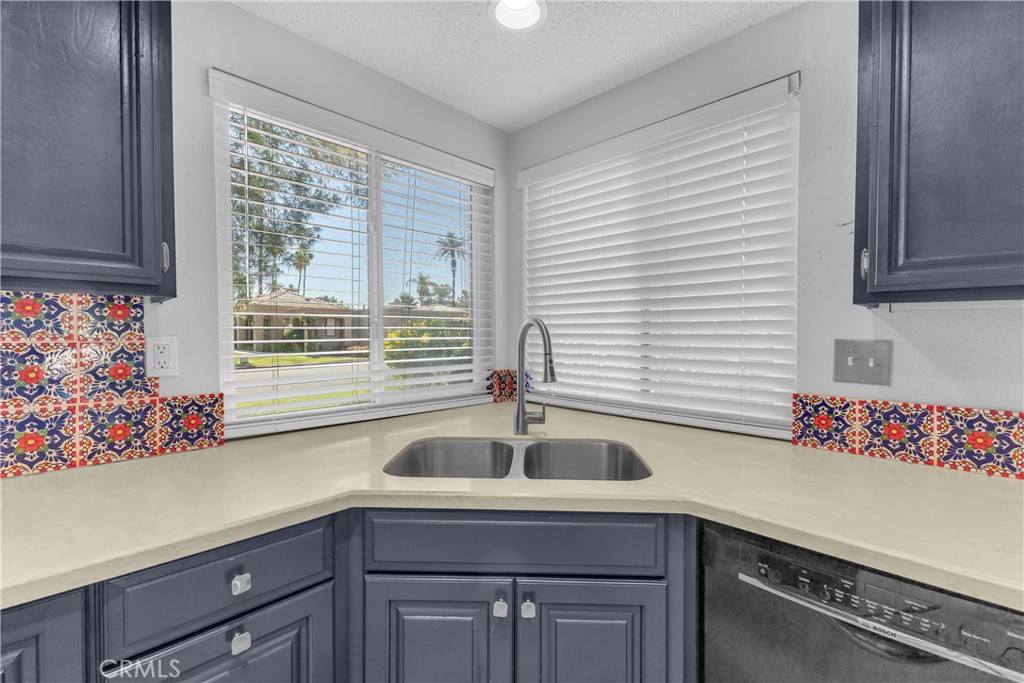 44129 Elba Court Property Photo 6