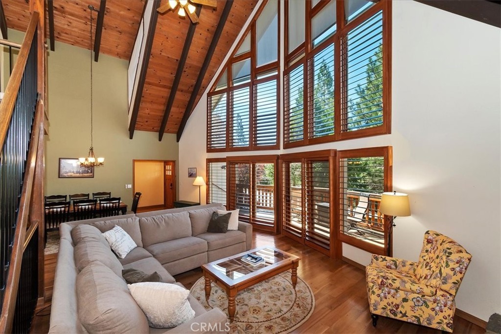 415 Golf Course Property Photo 5