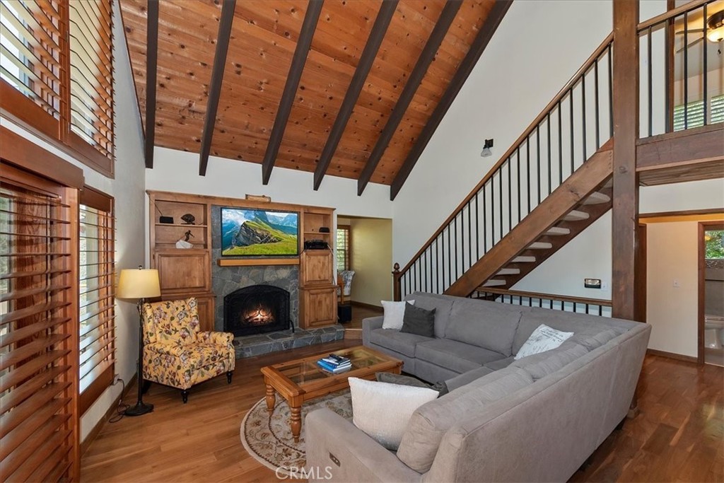 415 Golf Course Property Photo 6