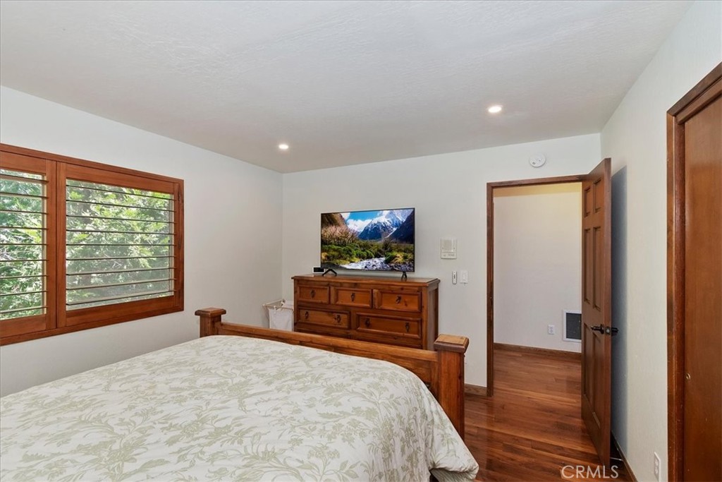 415 Golf Course Property Photo 28