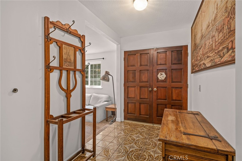 39804 Pine Bench Property Photo 3
