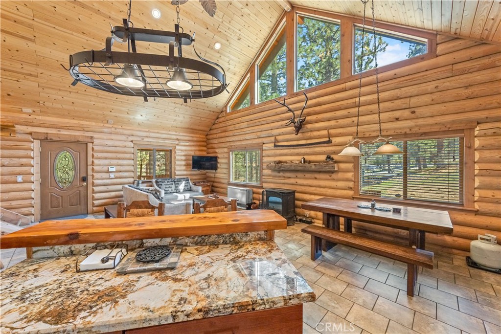 384 Saw Mill Canyon Property Photo 12