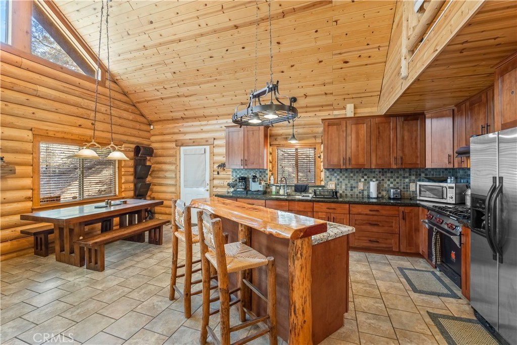 384 Saw Mill Canyon Property Photo 14