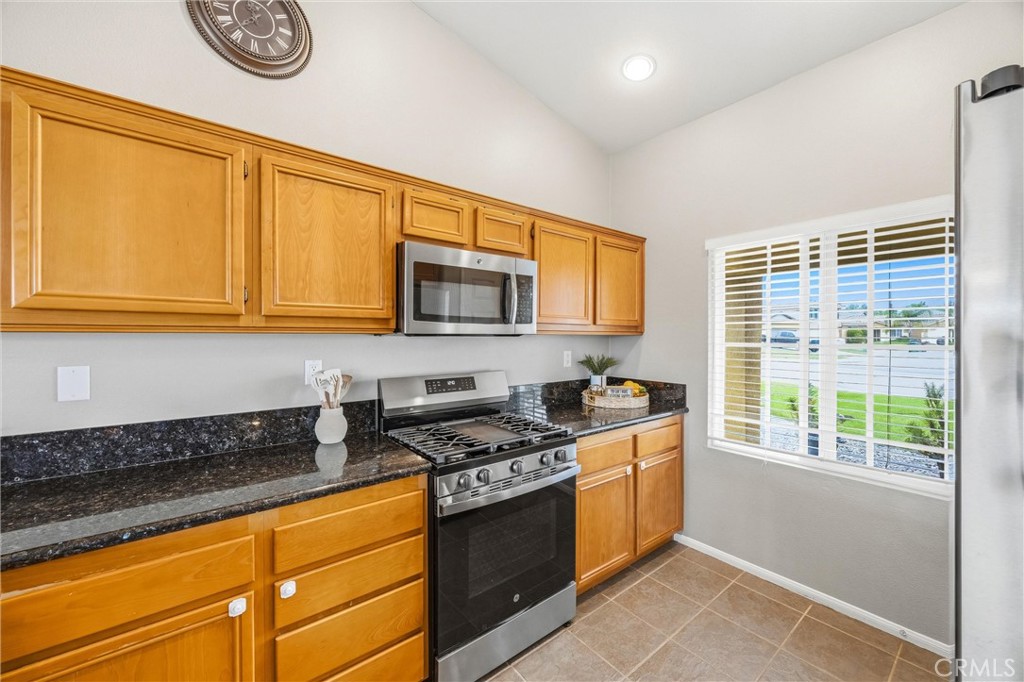 1659 Mariposa Place Property Photo 10