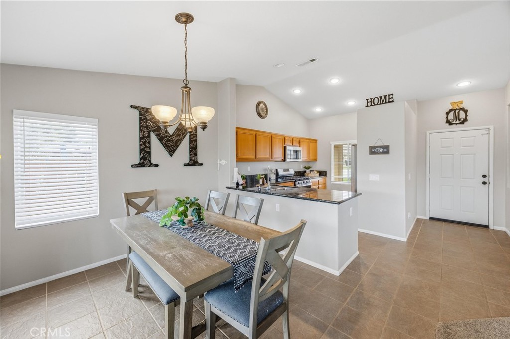 1659 Mariposa Place Property Photo 15