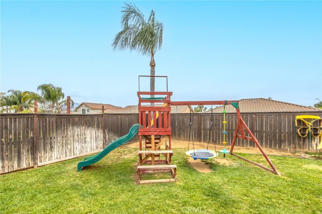 1659 Mariposa Place Property Photo 31